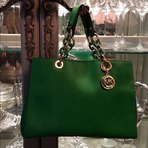 MICHAEL KORS’ handbag